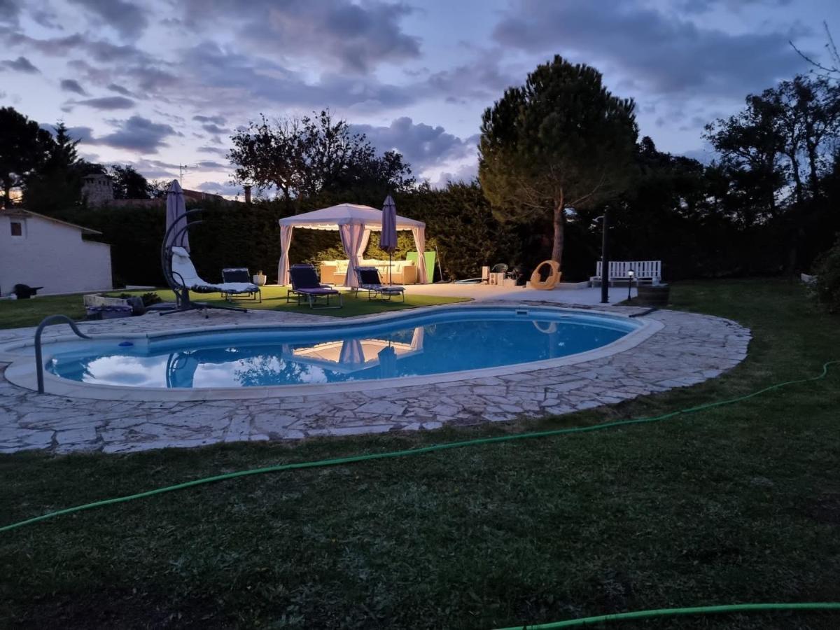 Villa Pancorbo Velayos Exterior photo