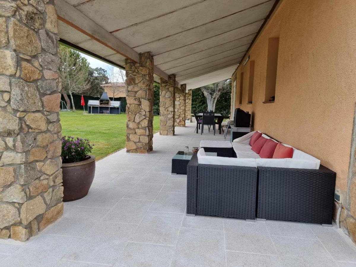 Villa Pancorbo Velayos Exterior photo