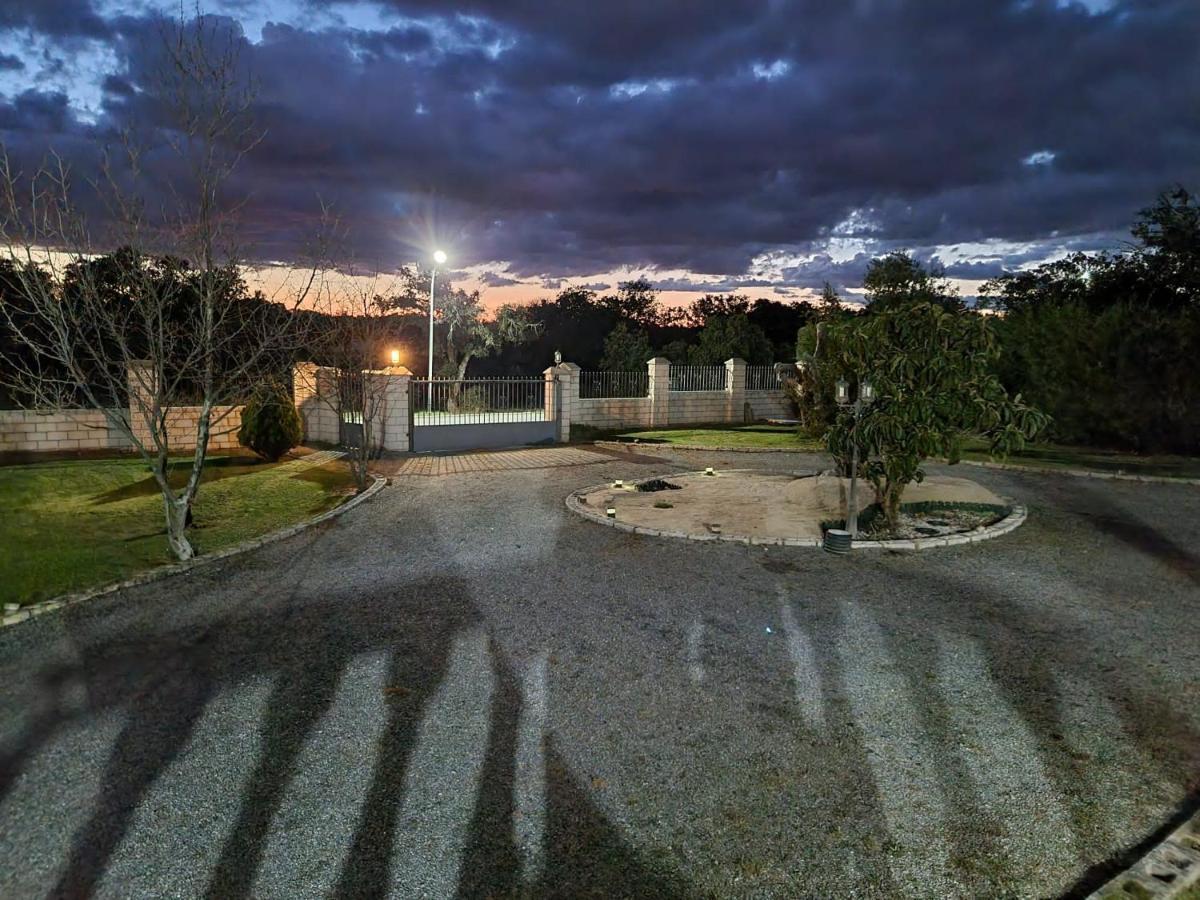 Villa Pancorbo Velayos Exterior photo