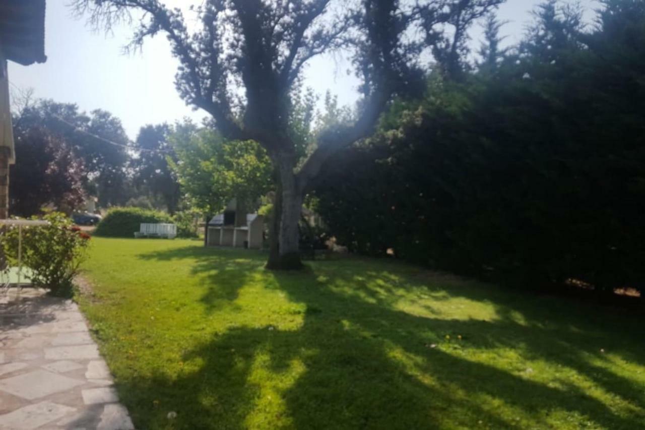 Villa Pancorbo Velayos Exterior photo
