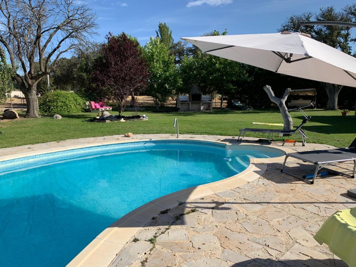 Villa Pancorbo Velayos Exterior photo